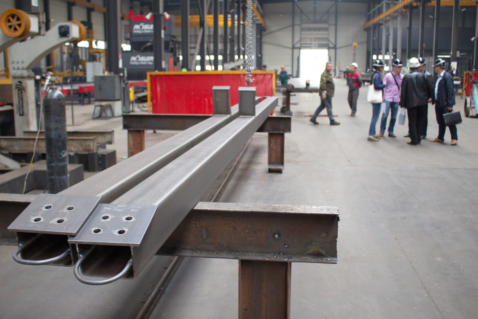 SkyWay metal structures prior to mounting: photo report